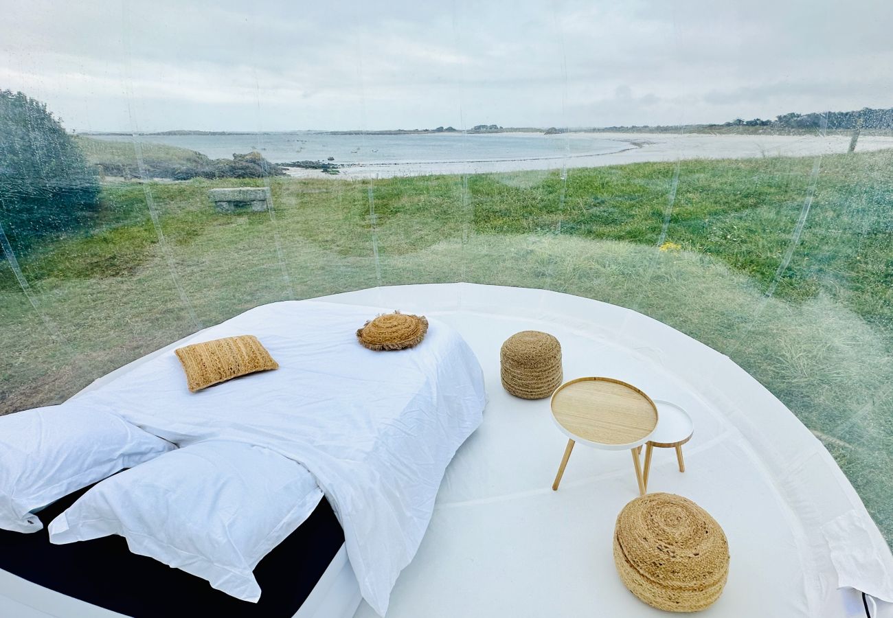 Maison à Ploudalmézeau - TY BULLE - Logement insolite les pieds dans l'eau