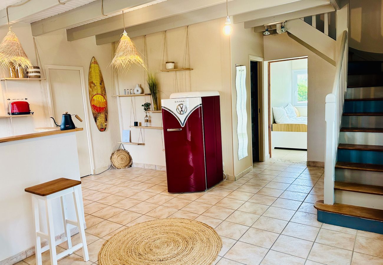 Maison à Ploudalmézeau - TY BULLE - Logement insolite les pieds dans l'eau