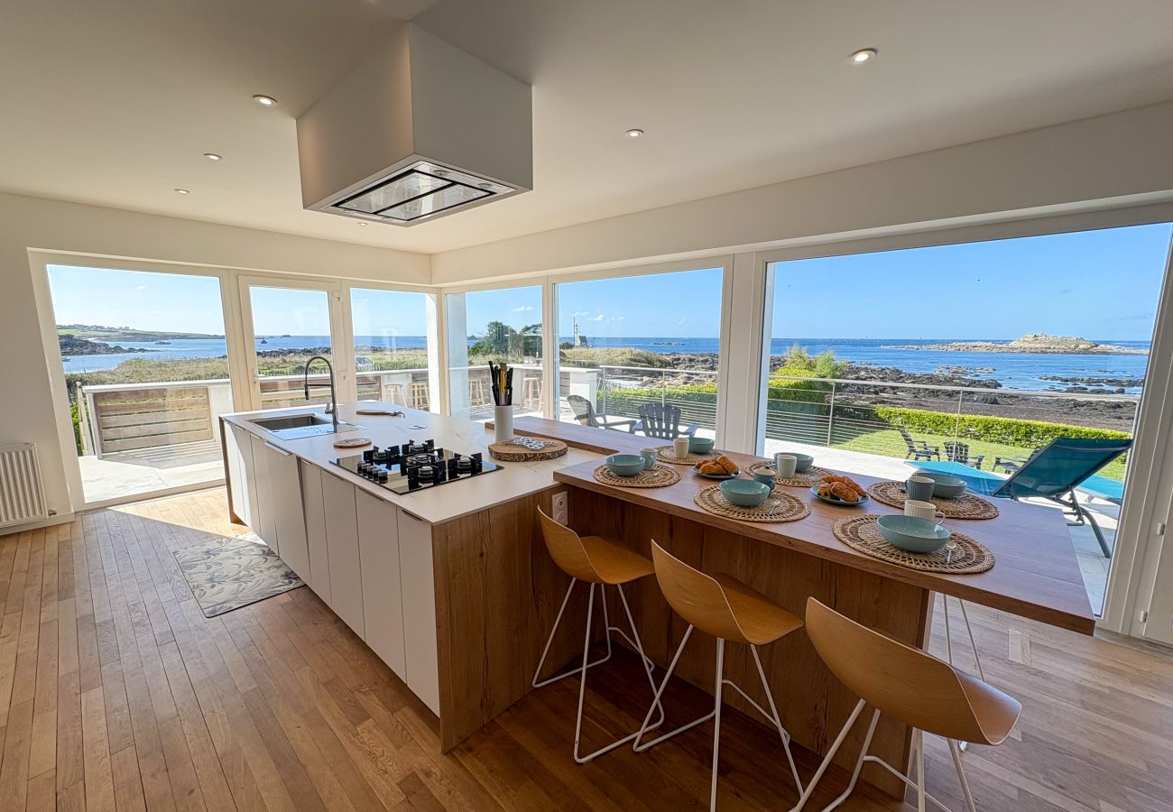 Maison à Ploudalmézeau - TY SUNSET - Vue Mer à 180° & accès Plage direct