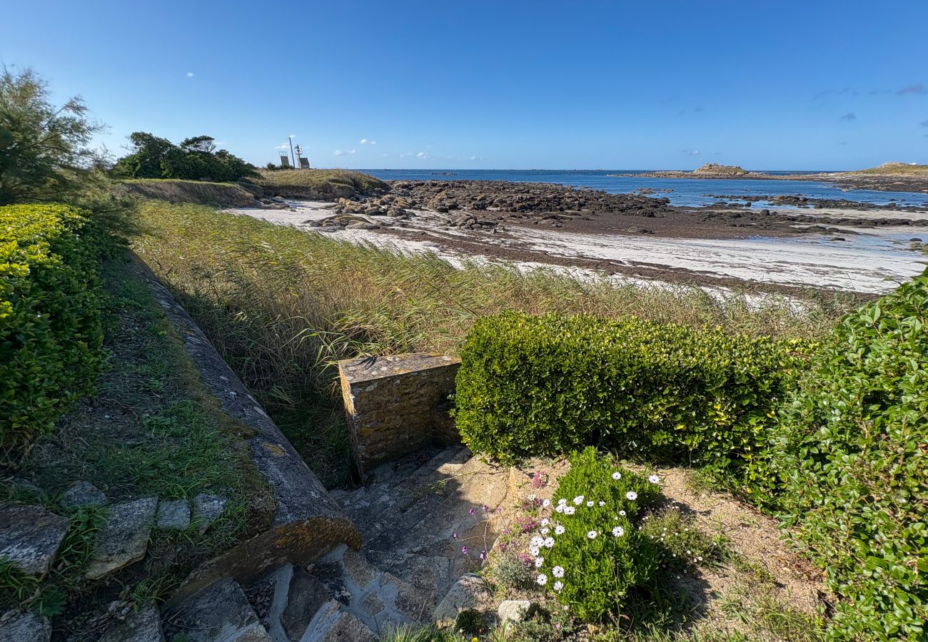 Maison à Ploudalmézeau - TY SUNSET - Vue Mer à 180° & accès Plage direct