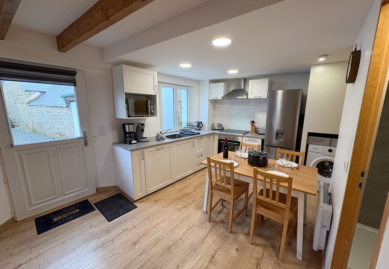 Maison à Landunvez - NOUVEAU - petit cocon pour 4 à deux pas de la mer